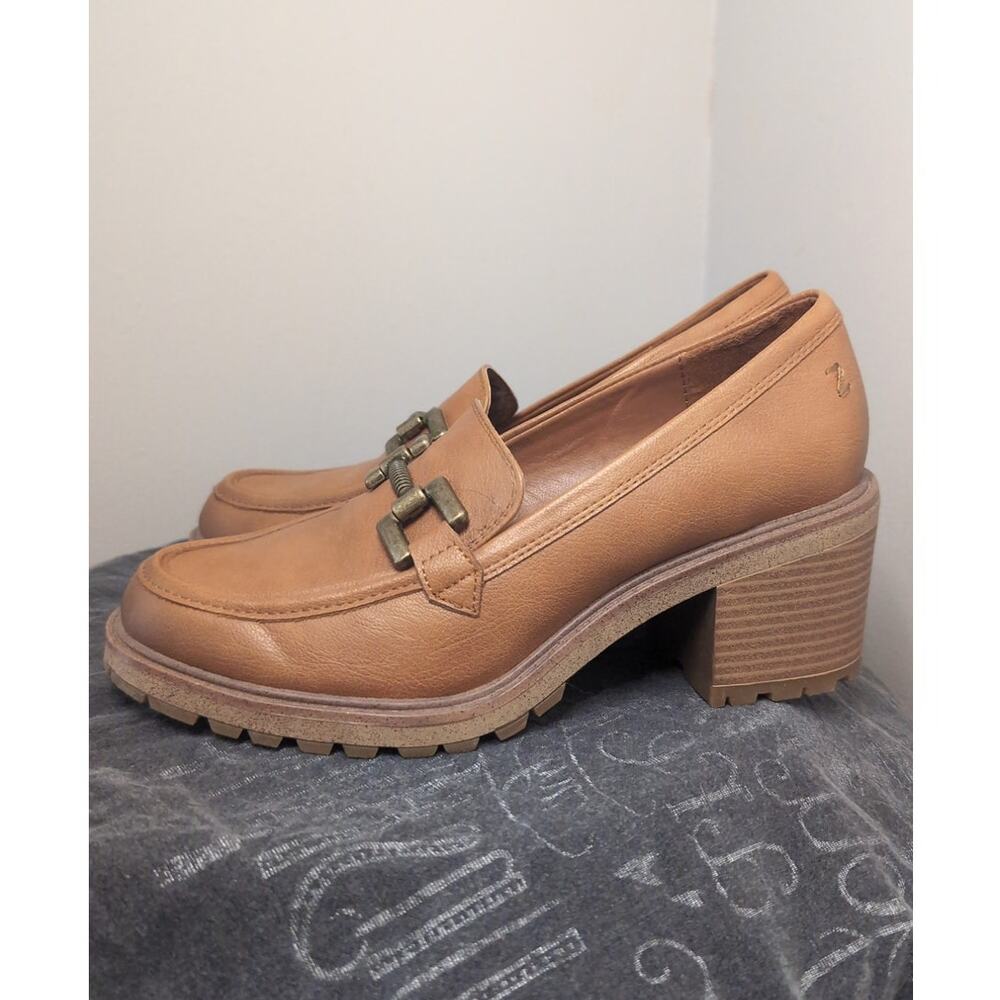 Zodiac Tan Brown Chunky Lug Sole Loafers Women’s 8.5